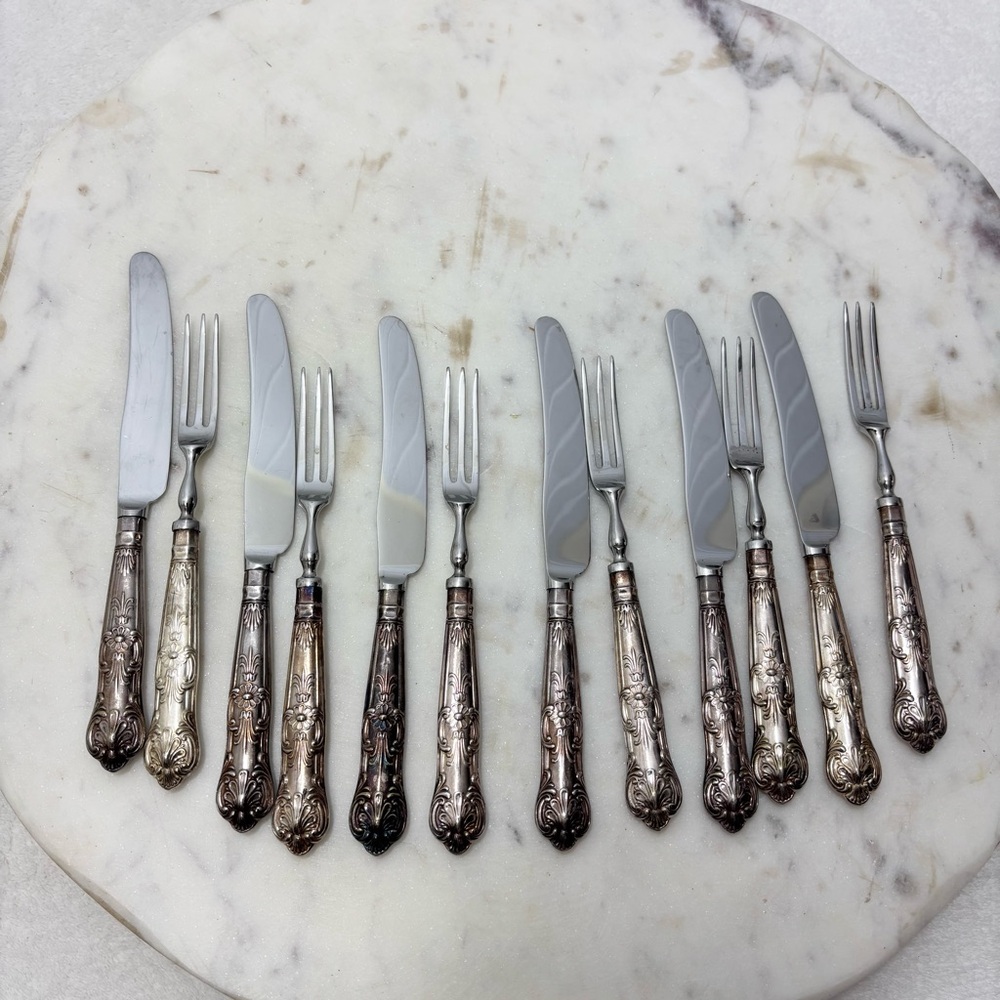 Vintage SHEFFIELD Stainless Steal Ornate Silverware‎ Set Decorative Handles 12